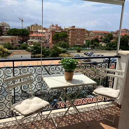 Aria Luce Mare Apartman San Bartolomeo al Mare Kültér fotó