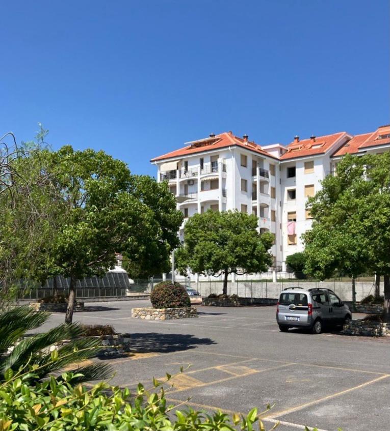 Aria Luce Mare Apartman San Bartolomeo al Mare Kültér fotó